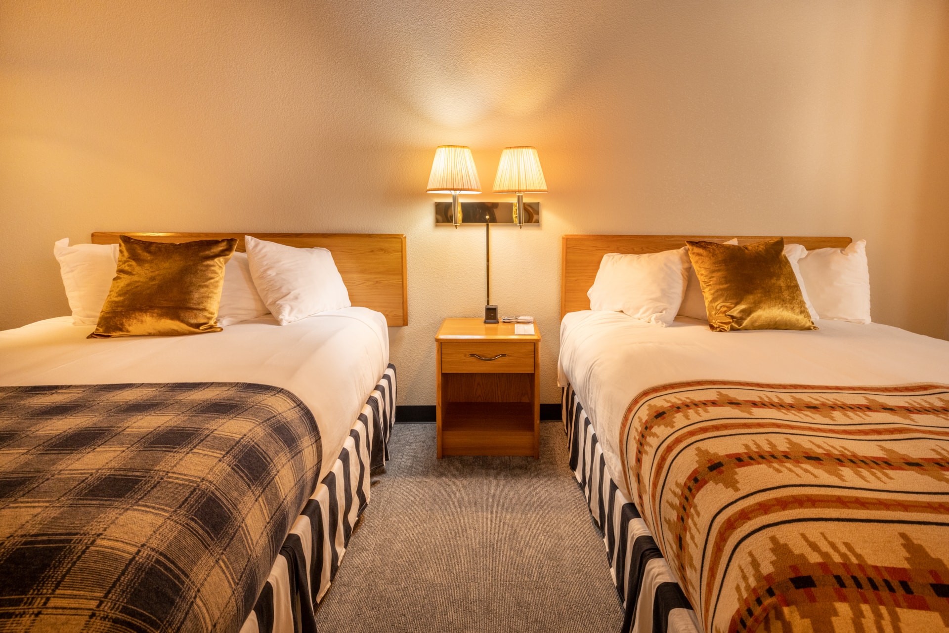 Hotels & Motels